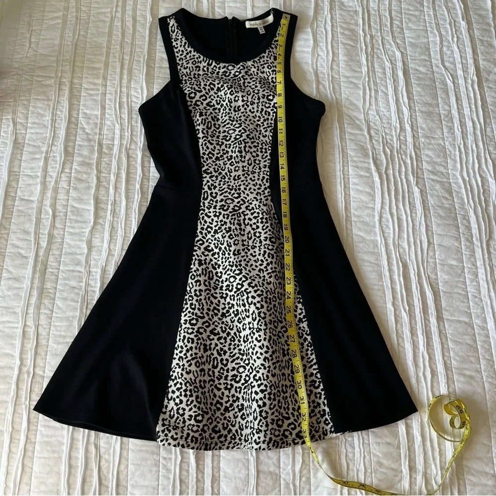 2/$30 Robbi and Nikki Casual A line dress- black and white color block print